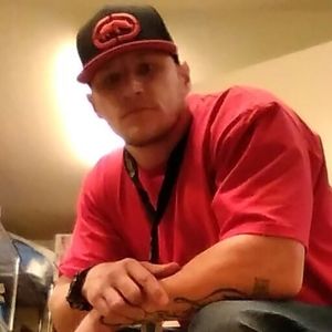 Meet your Posher, Dustin